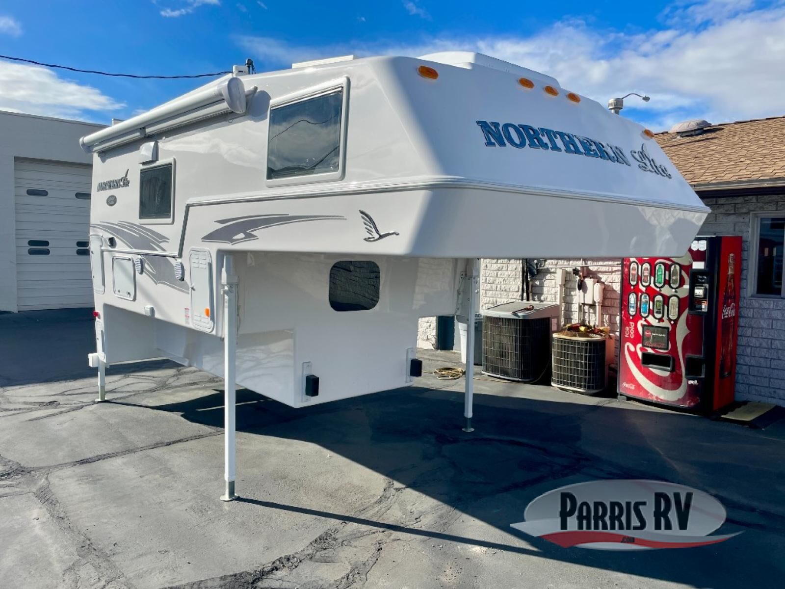 New 2026 Northern Lite Limited Edition 9-6LEWB