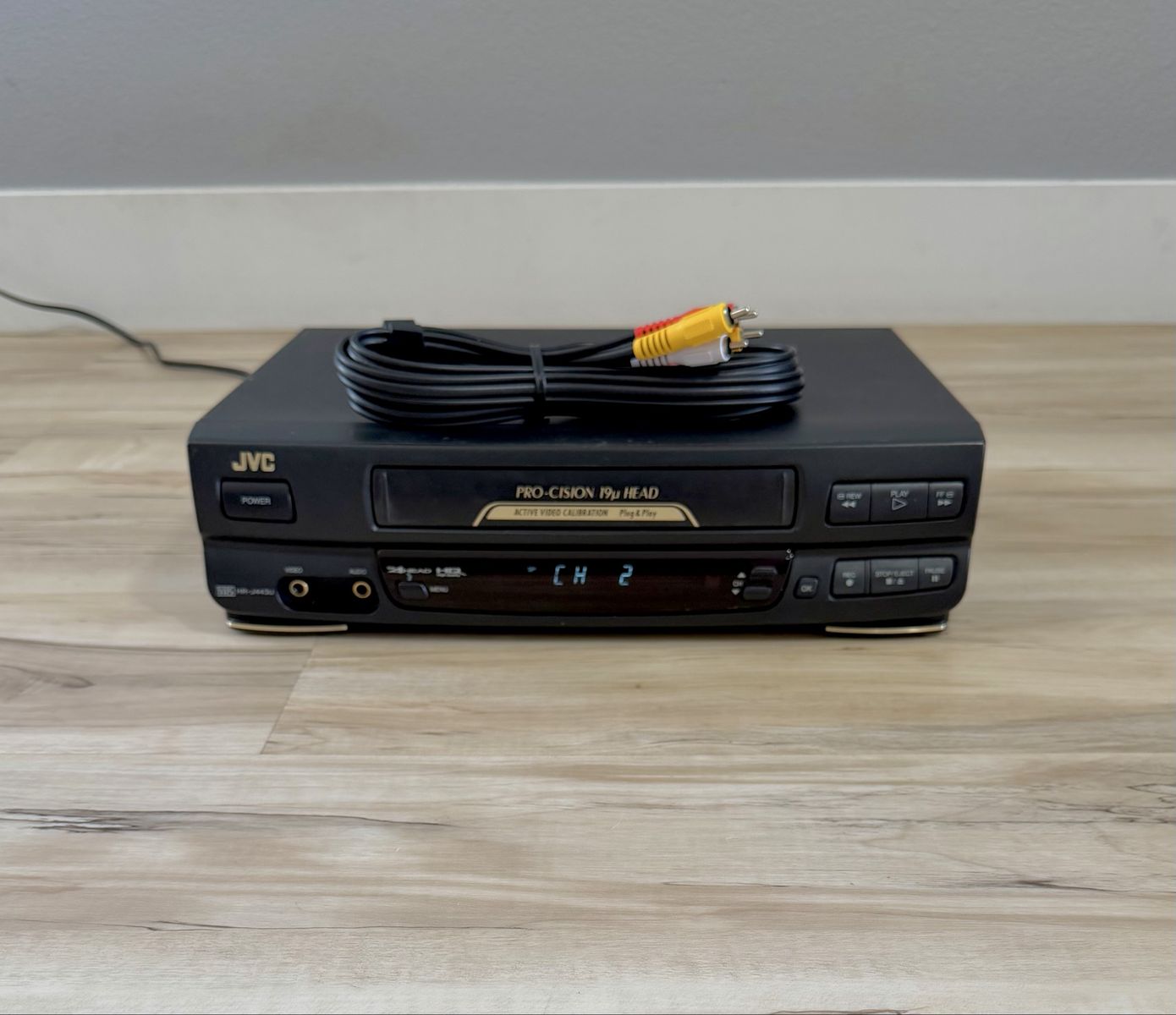 JVC VCR VHS Player HR-J443U