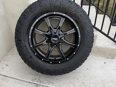 Dodge Ram 3500 Rims and Tires 275/65R20 Toyo AT3