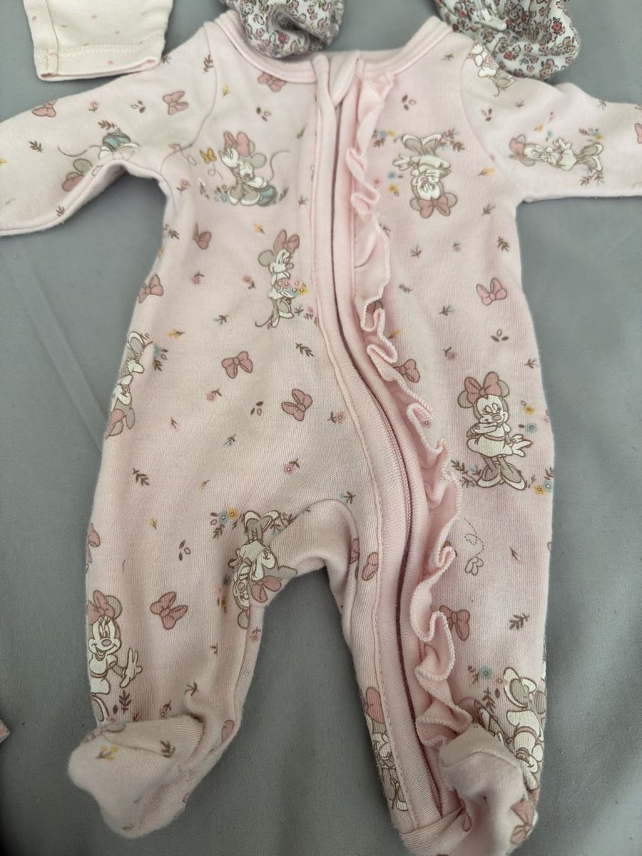 Baby clothes premee and new born