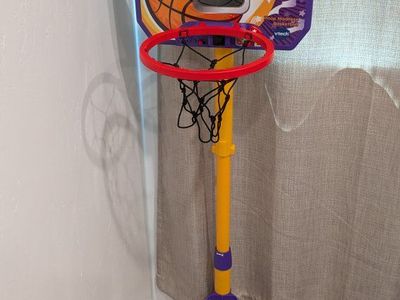 VTech Hoop Madness Basketball Stand Set for Toddlers