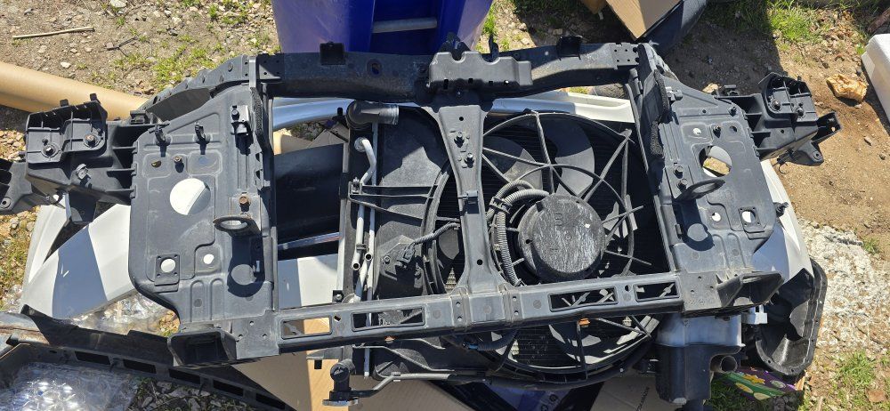 2013 Hyundai Genesis parts