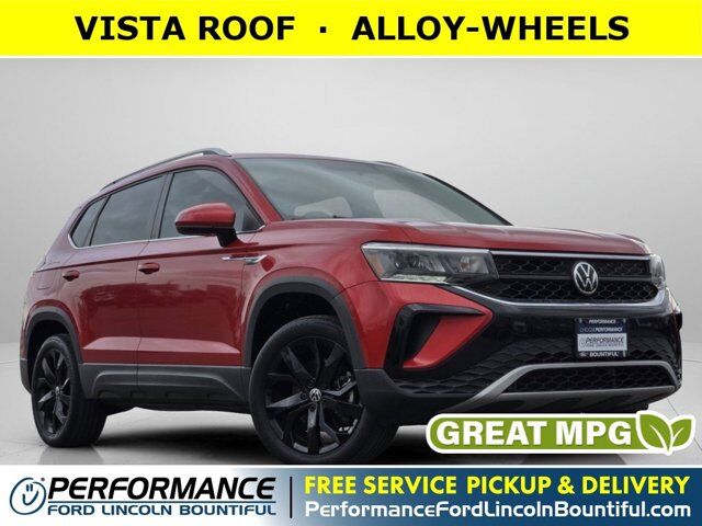 2022 Volkswagen Taos SE 4Motion