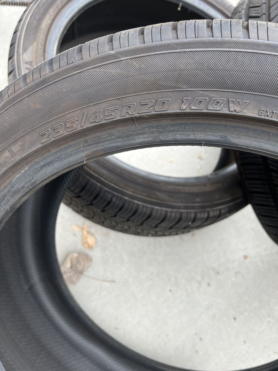 235/45R20 Yokohama Geolandar Tires