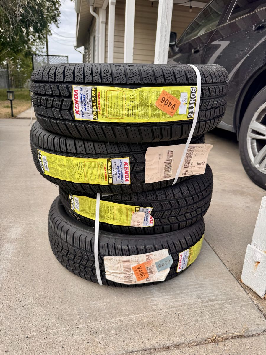 Kenda Vezda Touring Tires