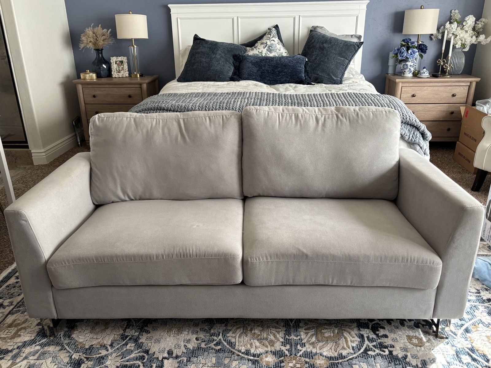 Comfortable Grey Couch/Sofa