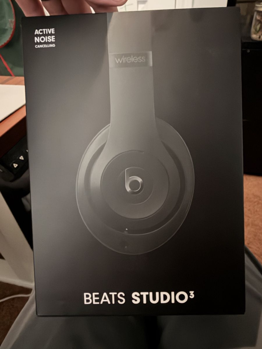 Brand New Beats Studio 3