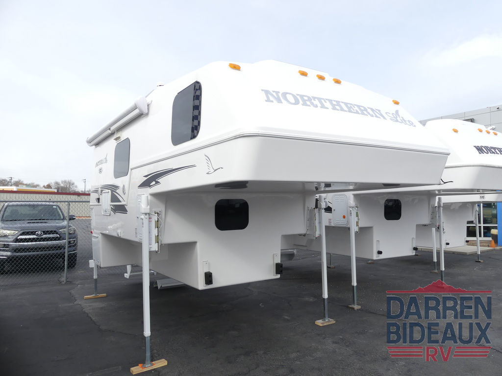 2022 Northern Lite Limited Edition 10-2EXLEDB Face-to-Face Dinette