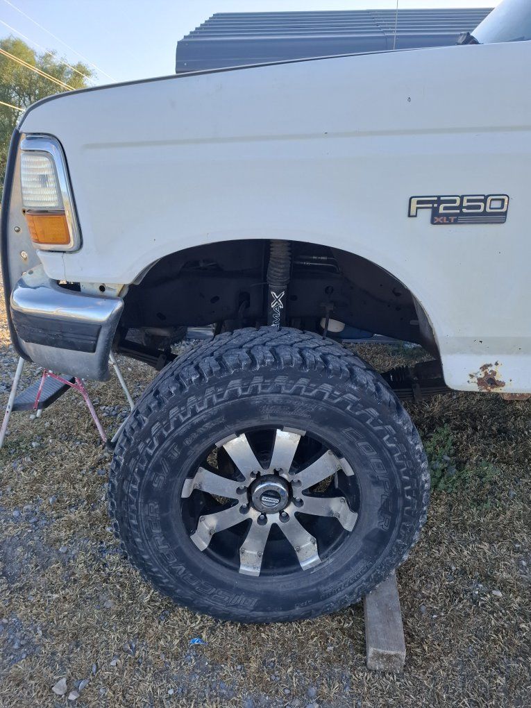 Cooper Discoverer S/T Maxx 37x12.50R20LT Tire & Wheel Set - Used, Aggressive Tread