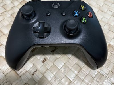 Microsoft Xbox One Wireless Controller - No Stick Drift