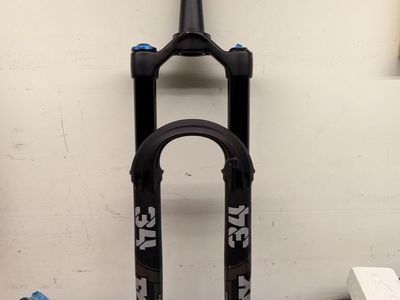 Fox 34 Performance Elite 130mm fork. Grip X Damper, HSC, LSC, LSR adjust, 44mm offset
