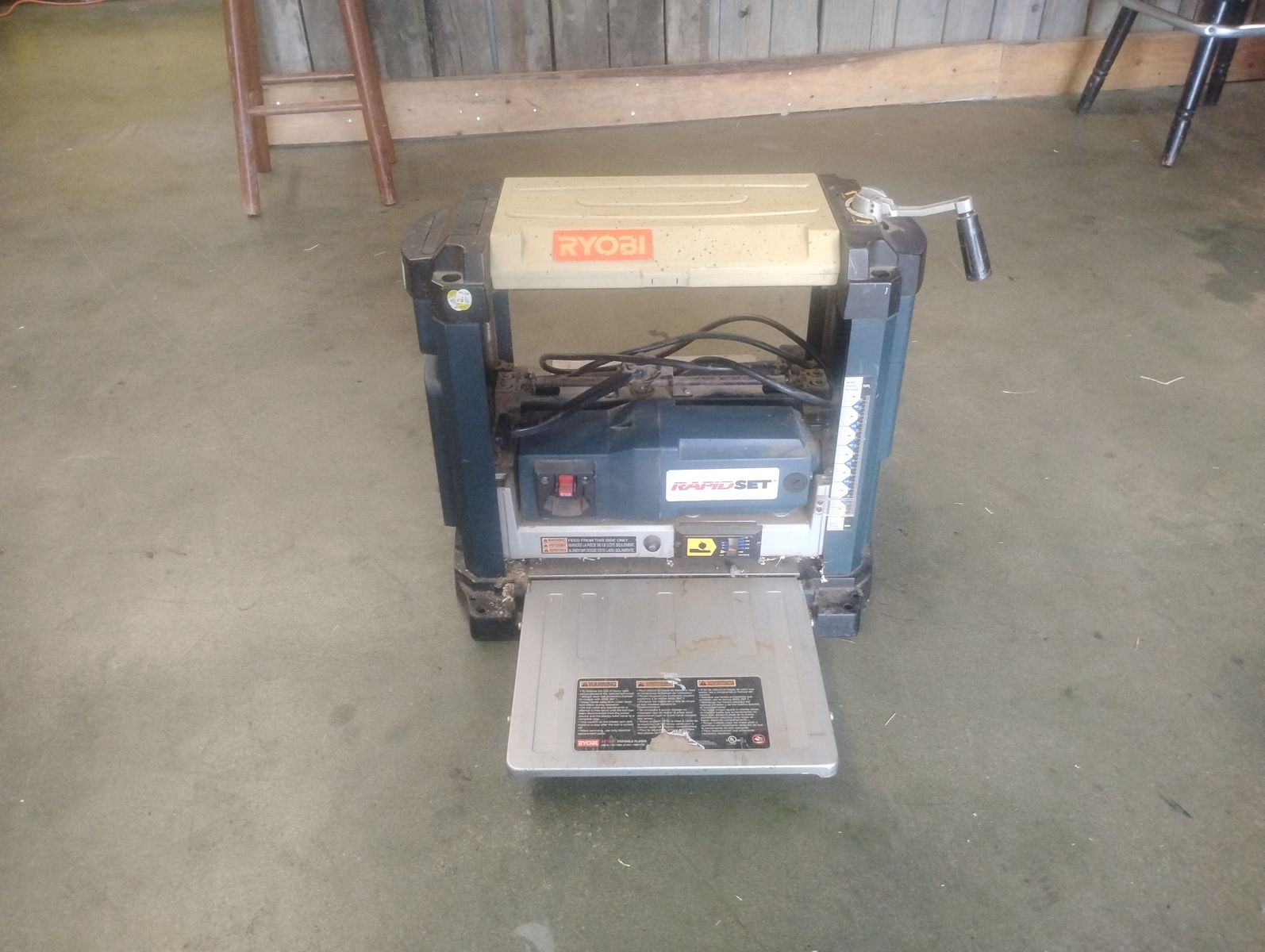 Ryobi AP1300 13-inch Portable Benchtop Thickness Planer