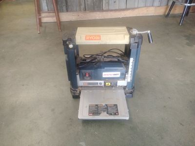 Ryobi AP1300 13-inch Portable Benchtop Thickness Planer