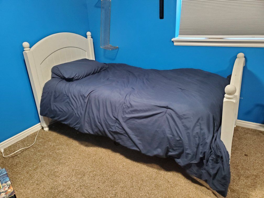 White Wood Twin Size Bed Frame - Headboard & Footboard