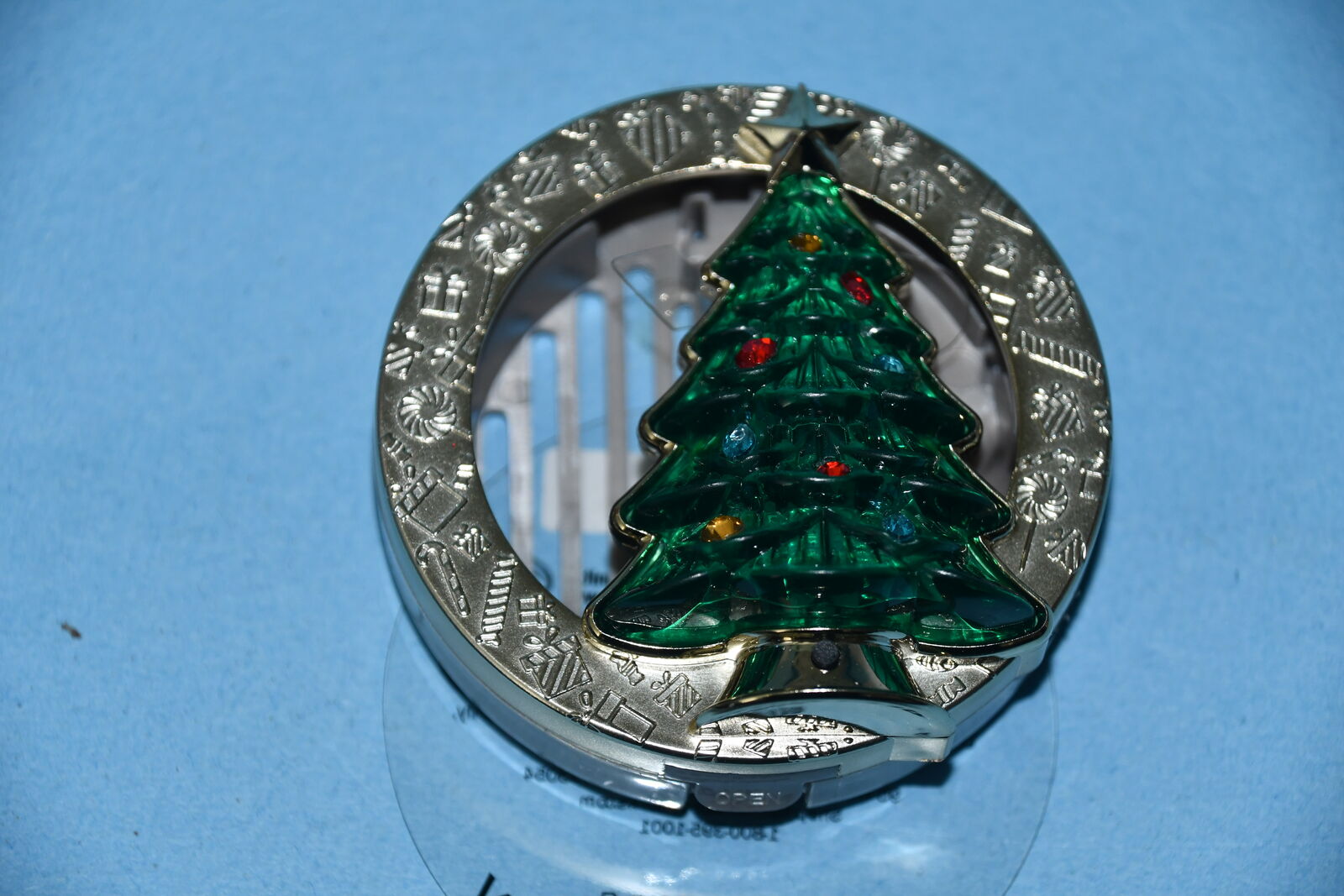 NWT BATH & BODY WORKS CAR AIR FRESHENER ~ CHRISTMAS TREE ~ VENT or VISOR CLIP