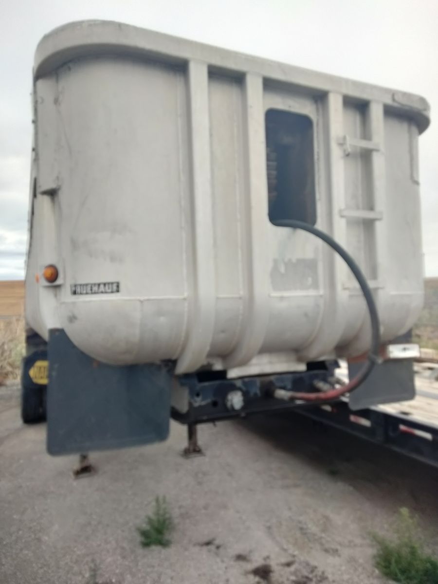 1970 Aluminum End Dump 26'3''