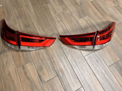 2014-2019 Toyota Highlander Tail Lights