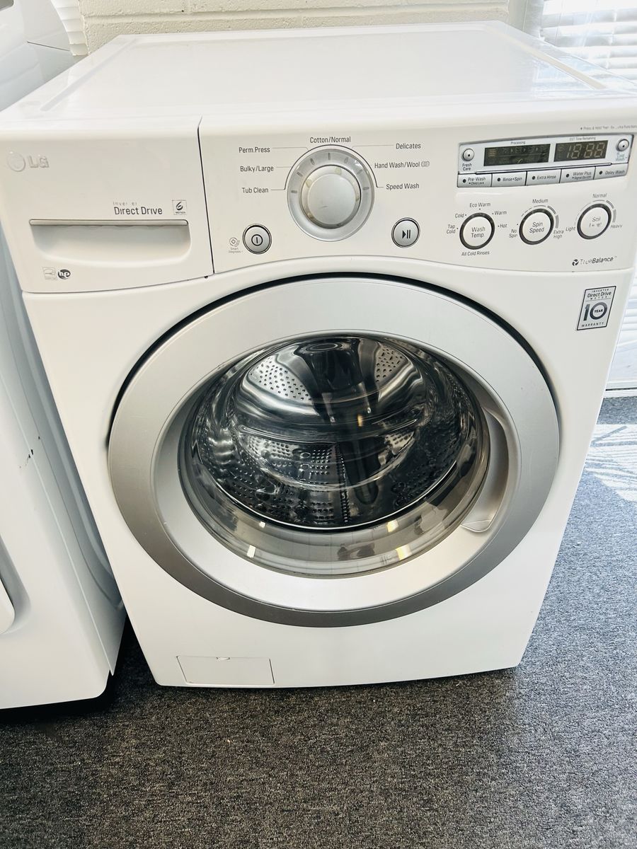 LG 4.5 cu ft capacity washing machine