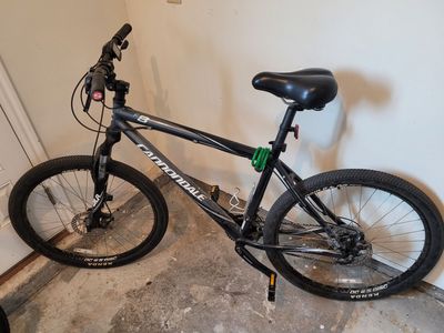 Cannondale F8 Mountain Bike