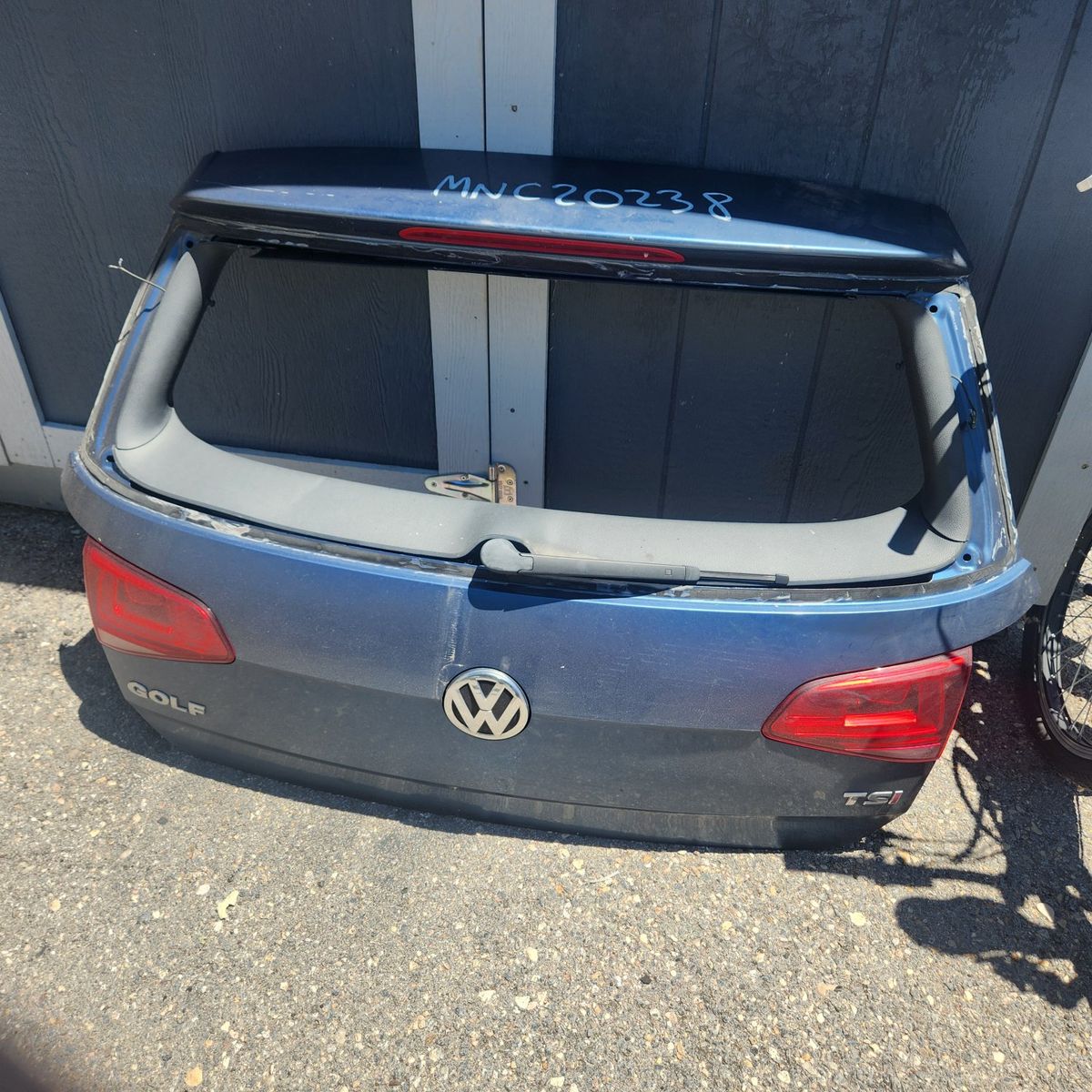 VW golf / GTI liftgate
