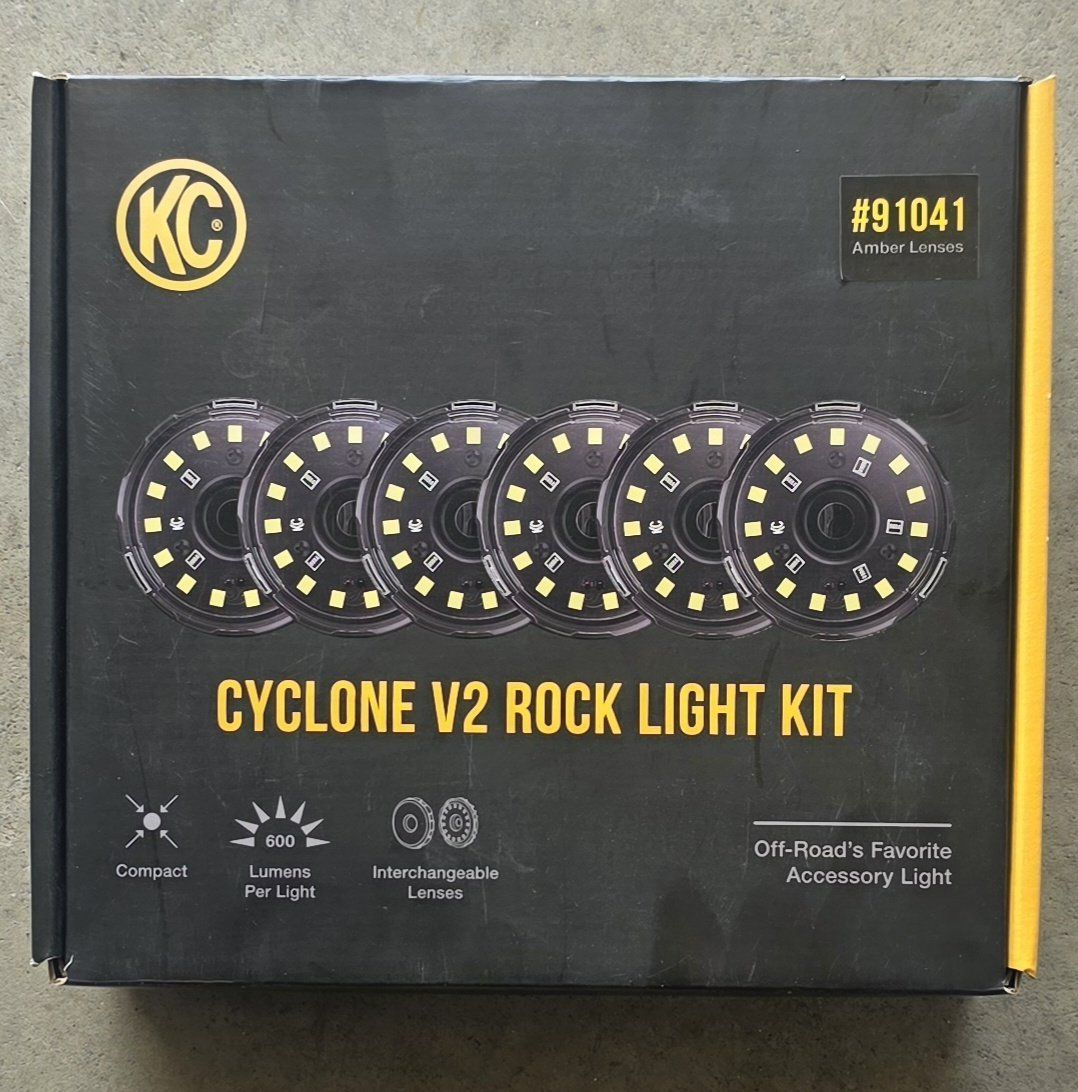 *trade or sell* KC Hilites Cyclone V2 Rock Light Kit #91041 - Amber