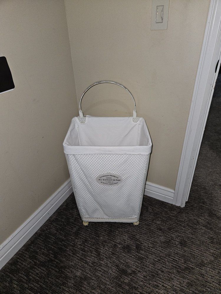 laundry basket