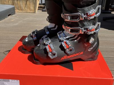 Nordica Cruise Ski Boots Black Red Size 26.5 Men’s