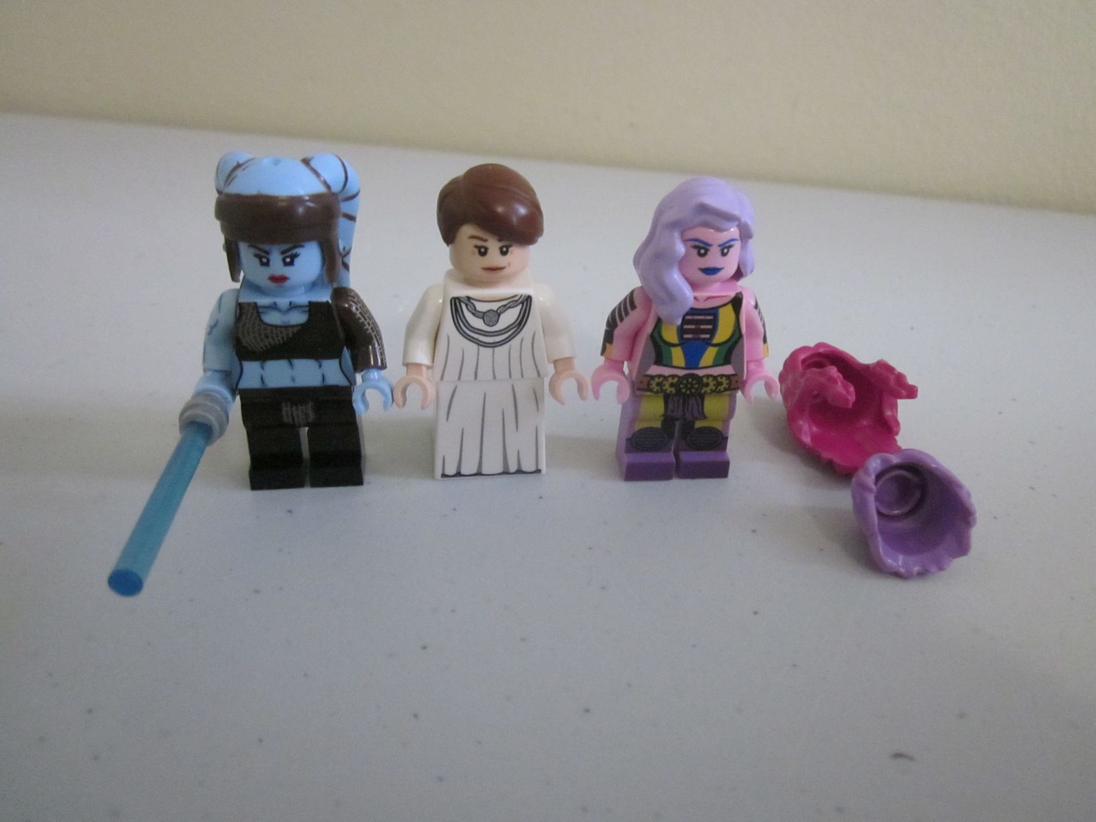 Custom Star Wars minifigs: Royal Blue Aayla Secura, Mon Mothma, Deliah Blue