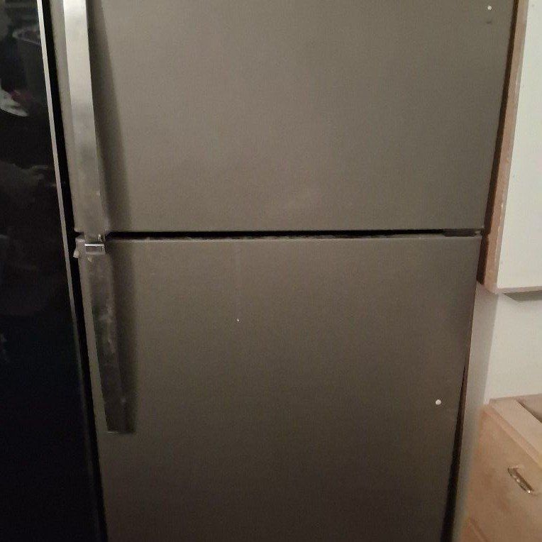 Like new only was used at office for 6 months