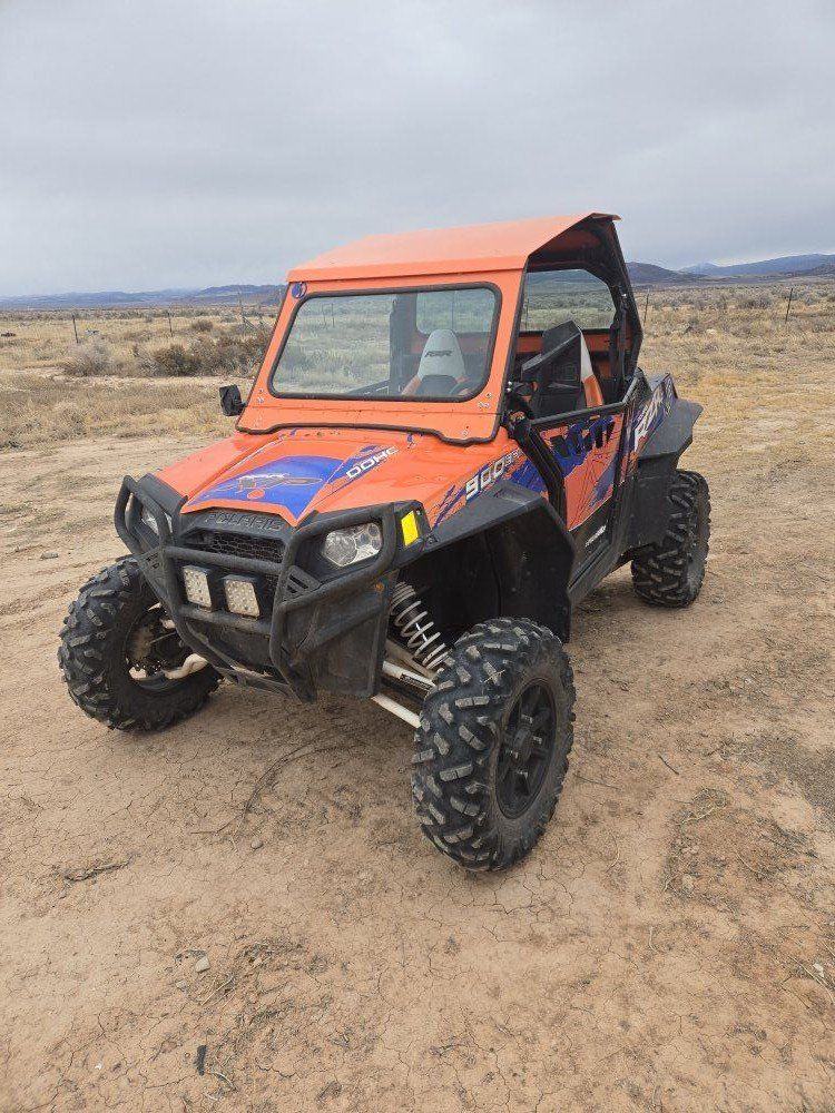 2013 RZR 900 XP  PART OUT