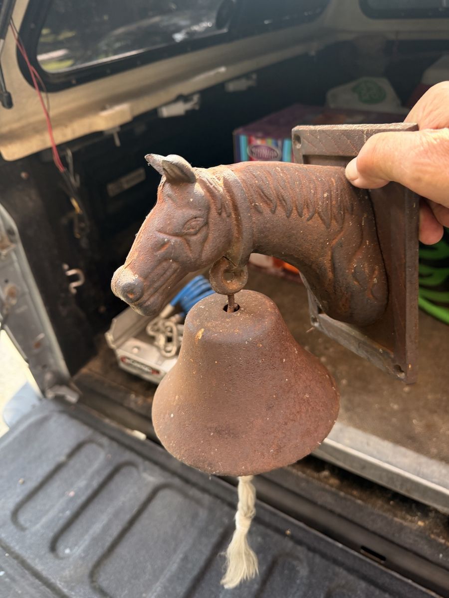 Vintage Cast Iron Horse Head Wall Mount Dinner Bell with Rope Pull