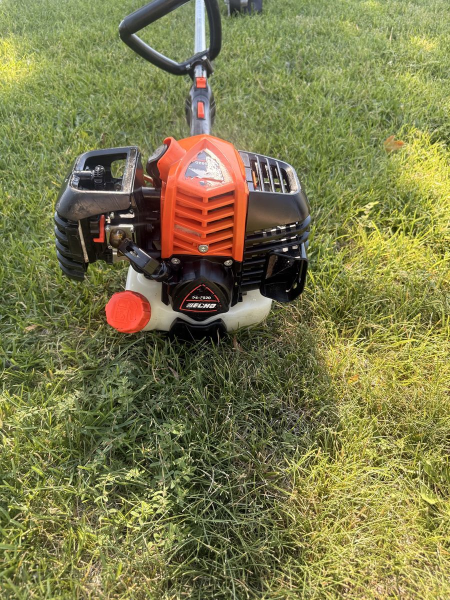 PE 2620 Echo Gas Powered Edger  with Curved Shaft