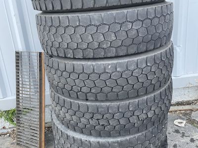 6x Falken Big Truck Tires 255/70r 22.5
