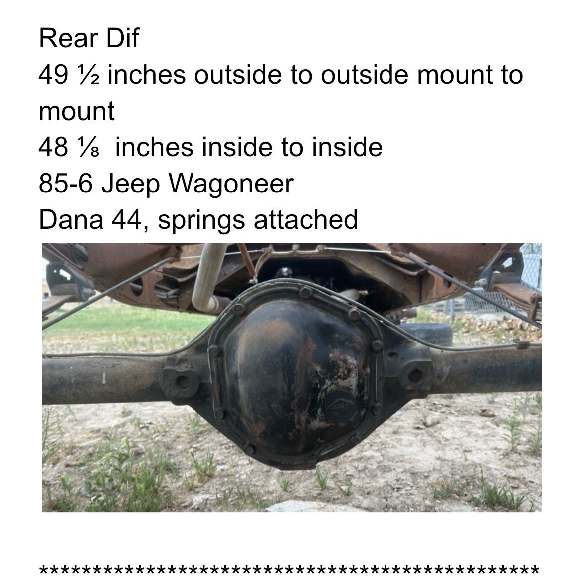 Dana 44 front and rear differential.  231C transfer case., 700R4 transmission, 4.3 v6