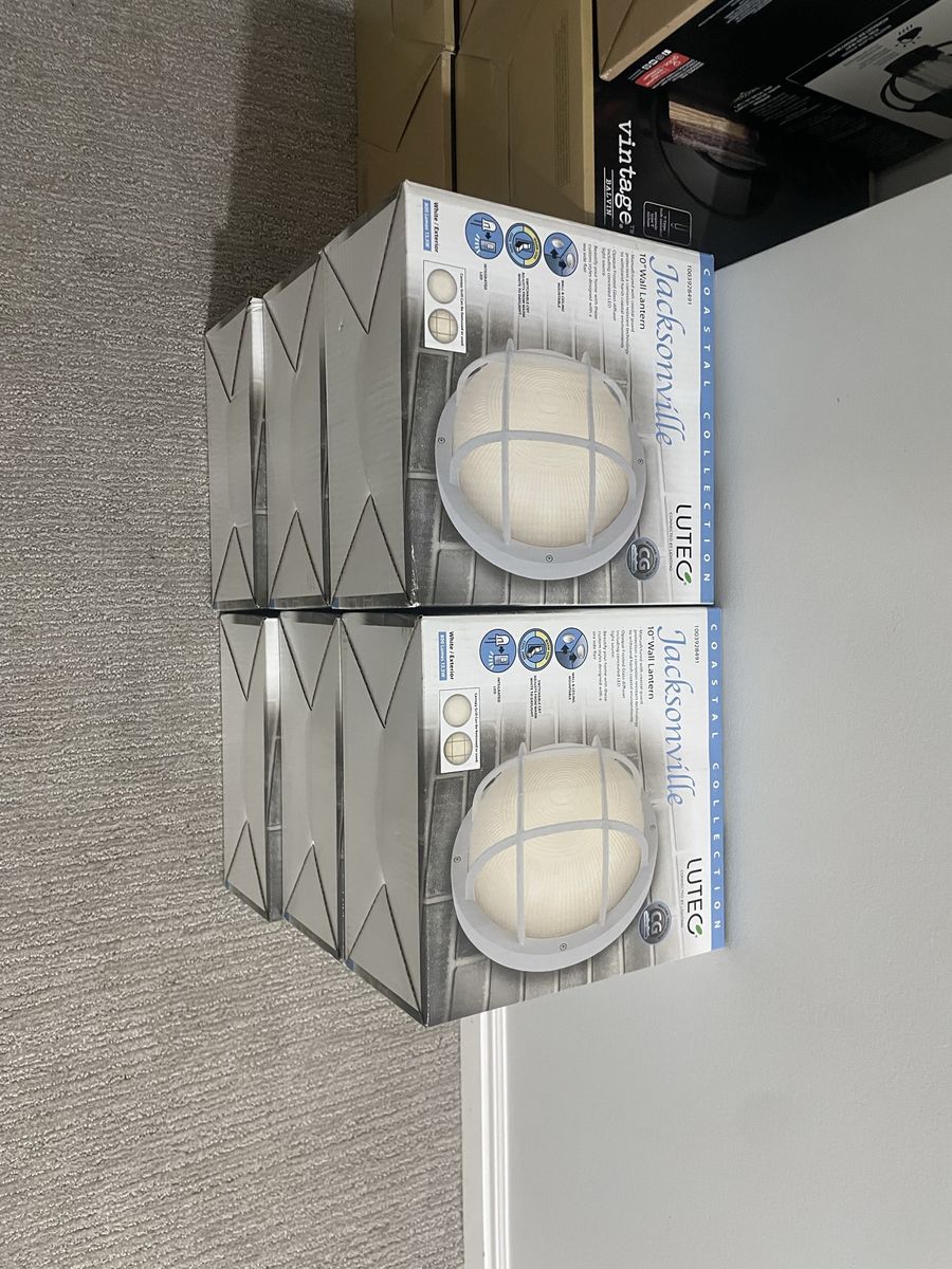 LUTEC Jacksonville Wall Light