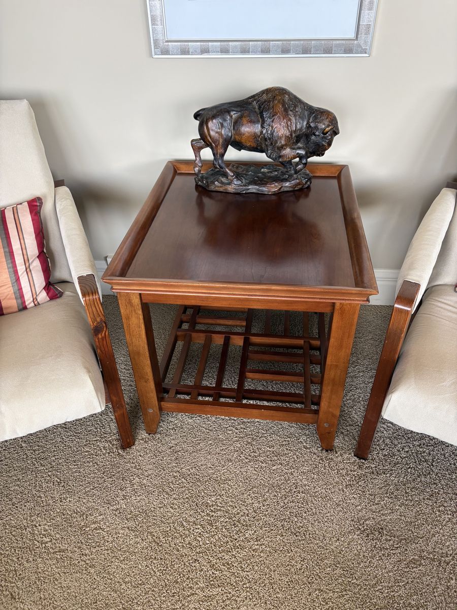 Traditional Chinese-style wooden side accent table $150 cash/venmo in Draper