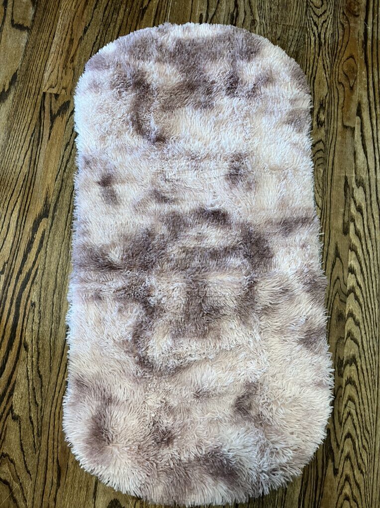 NEW 47x24 inch Plush Oval  Rug Faux Fur Fuzzy soft