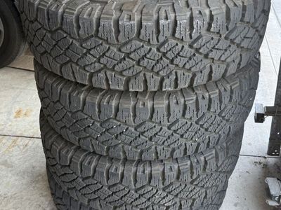 Goodyear Wrangler Duratrac RT Kevlar tires 245/75 r17