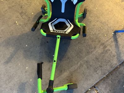 EZ Classic Green & Black Kids Ride-On Scooter Drifter Go-Kart