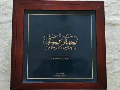 Boardgame Trivial Pursuit Genius Edition Wooden B