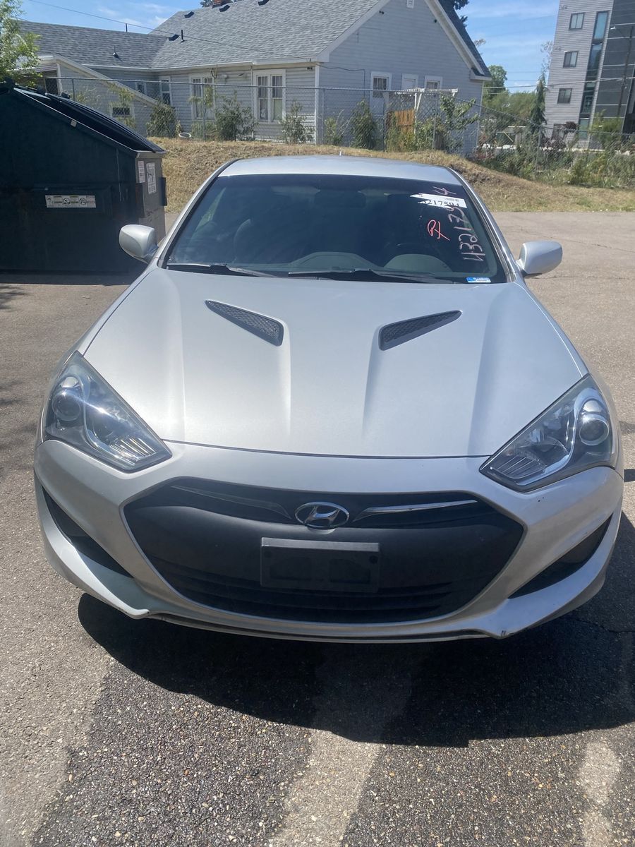 2013 Hyundai Genesis Coupe 2.0T