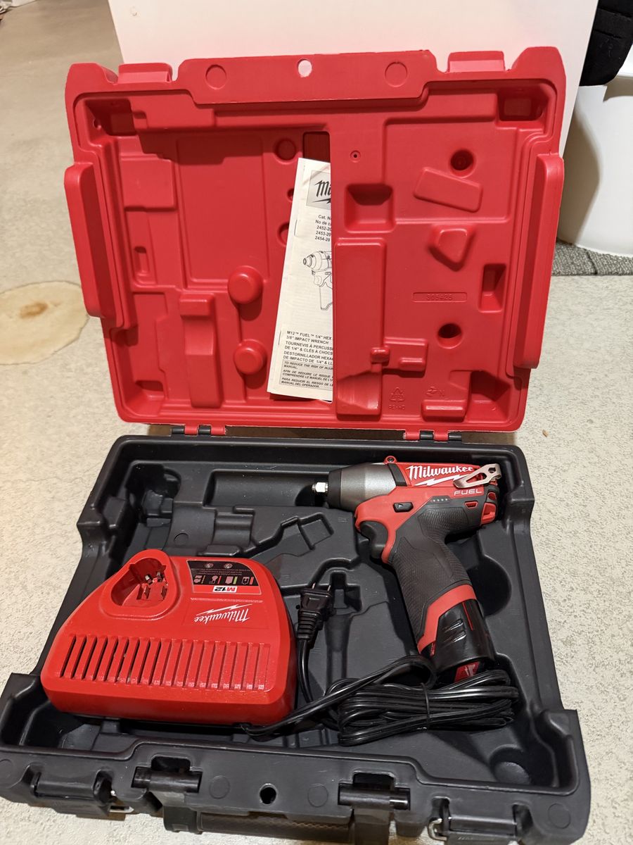 Milwaukee FUEL M12 3/8" Square Drive Impact