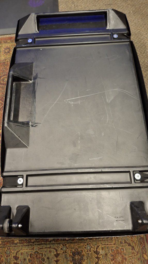 Main image 3
