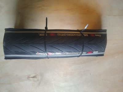 Vittoria Randonneur Hyper 700x32c 32-622 Bicycle Tire - New