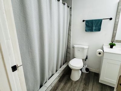 Room for rent/ Seeking for roomate