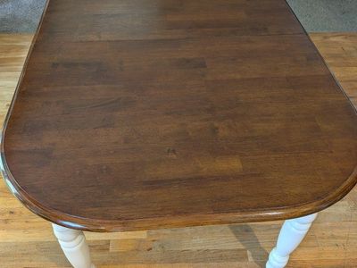 Extendable Butterfly Leaf Dining Table