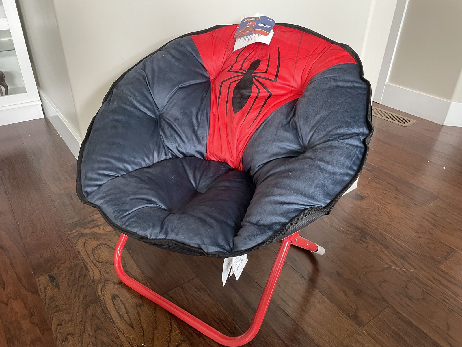 Brand new Spider-Man Kids 27" Saucer Chair