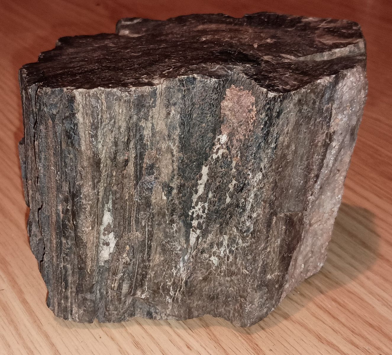 Main image 6