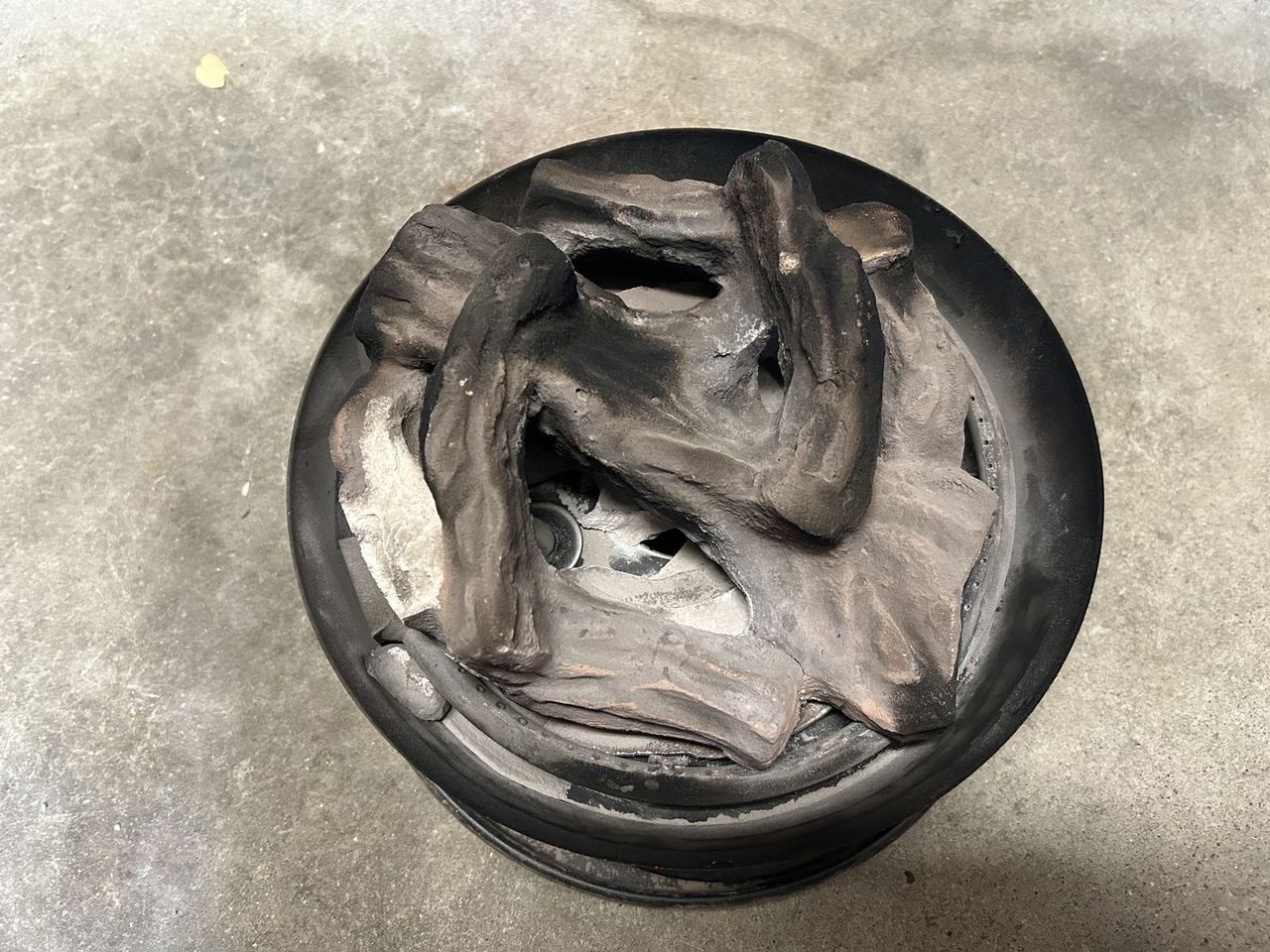 Main image 3