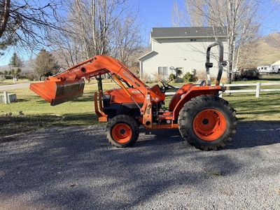 2013 Kubota L4400 with Loader